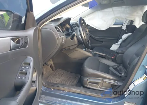 2017 Volkswagen Jetta 1.4T Se from USA, damaged, VIN 3VWDB7AJ1HM225299